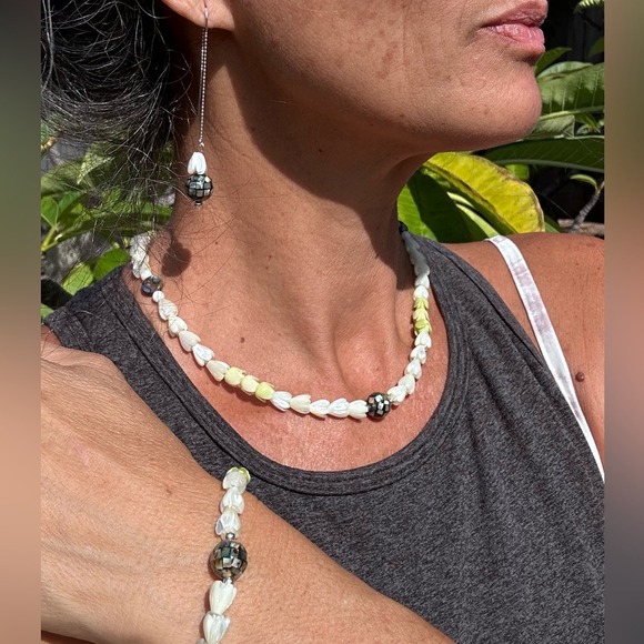 Pua Pakalana, Pīkake, & Paua Flower Jewelry Set w/ .925 Sterling Silver Handmade - Picture 5 of 11